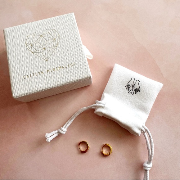 Caitlyn Minimalist Elise Pave Diamond Huggies - Picture 4 of 5